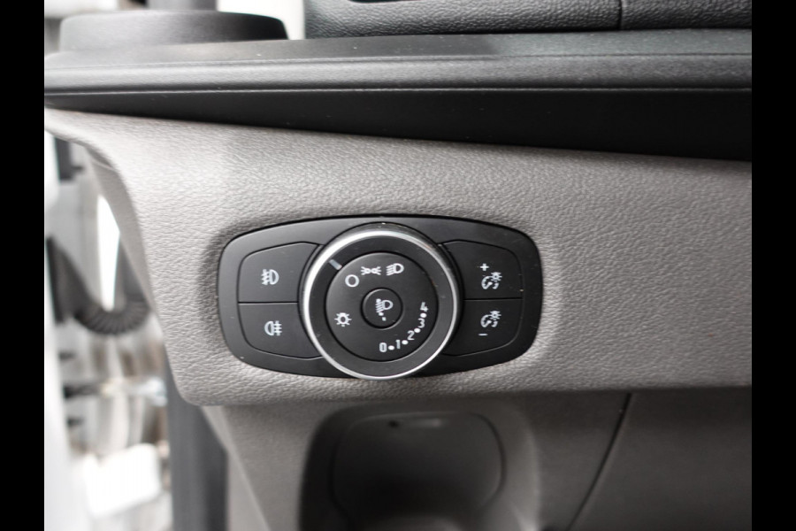 Ford Transit Custom 131pk Automaat L1H1 Trend 2x Schuifdeur Trekhaak Cruise control Airco Euro6 3-zits
