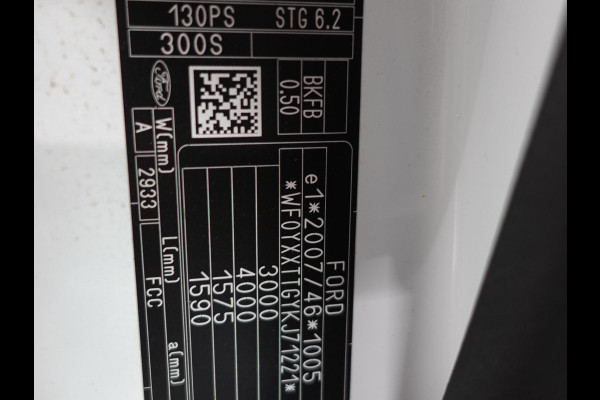 Ford Transit Custom 131pk Automaat L1H1 Trend 2x Schuifdeur Trekhaak Cruise control Airco Euro6 3-zits