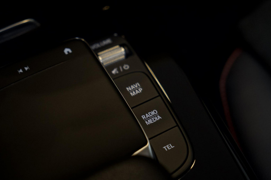 Mercedes-Benz CLA-Klasse 250e AMG Line