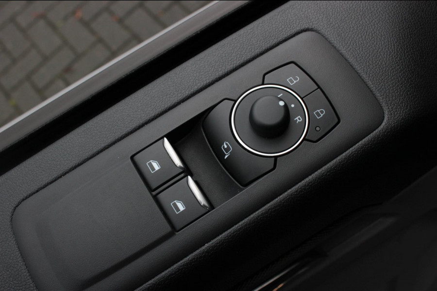 Ford Transit Custom 2.0 TDCI L2H1 170PK Limited DC / DUBBEL CABINE / JB- EDITION / DRIVER ASSISTANCE PACK / 5- ZITS /MY2024/CAMERA