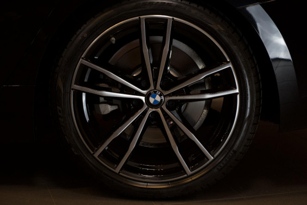 BMW 3-serie 330i PANO| M-SPORT| MARGE| LASER LED|