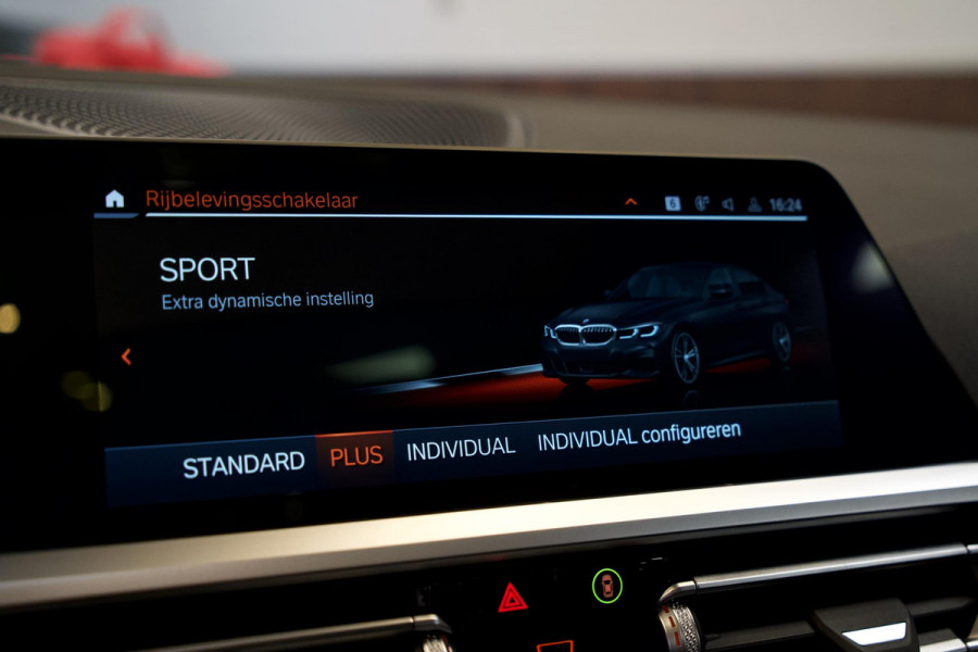 BMW 3-serie 330i PANO| M-SPORT| MARGE| LASER LED|