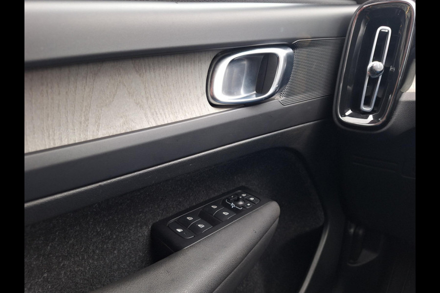 Volvo XC40 1.5 T5 Recharge R-Design | Trekhaak 1800kg | Leder | stoelverwarming | Blindspot | occasion