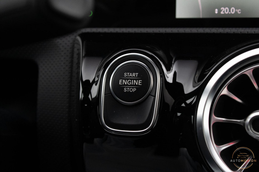 Mercedes-Benz A-Klasse 250e Business AMG Lim PANO MEMORY CAMERA STOELVERWARMING