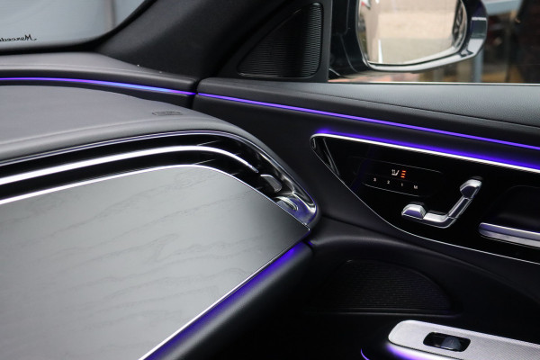 Mercedes-Benz E-Klasse 220 d Luxury Line | Distronic | Memory | Digital Light | Surround Camera | Keyless Go | Sfeerverlichting | Stoelverwarming |