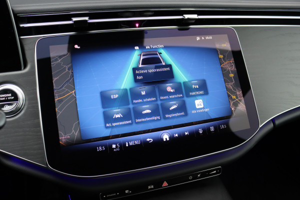 Mercedes-Benz E-Klasse 220 d Luxury Line | Distronic | Memory | Digital Light | Surround Camera | Keyless Go | Sfeerverlichting | Stoelverwarming |