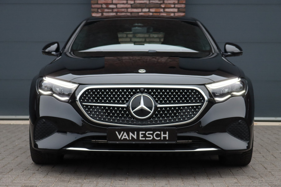 Mercedes-Benz E-Klasse 220 d Luxury Line | Distronic | Memory | Digital Light | Surround Camera | Keyless Go | Sfeerverlichting | Stoelverwarming |