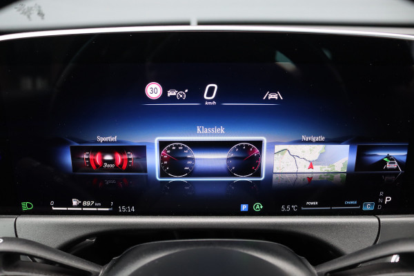 Mercedes-Benz E-Klasse 220 d Luxury Line | Distronic | Memory | Digital Light | Surround Camera | Keyless Go | Sfeerverlichting | Stoelverwarming |