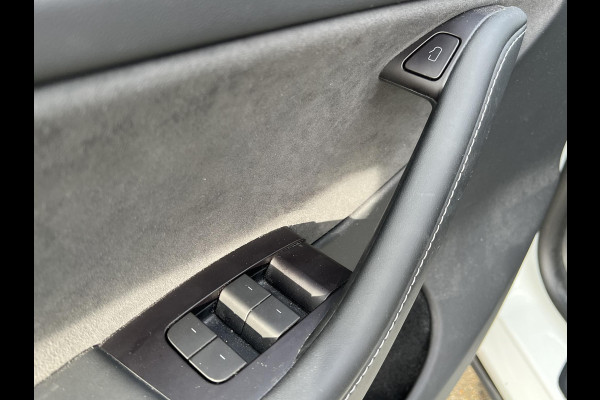 Tesla Model Y Long Range AWD 75 kWh | Enhanced Autopilot | Rijklaar geleverd | Stoel- & Stuurverwarming | Fabrieksgarantie tot 08-2026