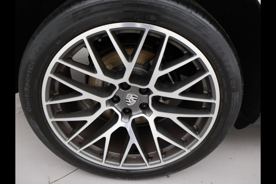 Porsche Macan 2.0 AUT. FACELIFT MODEL + PANORAMA | LUCHTVERING | 21 INCH | STOELVERW. V+A | CARRERAWIT METALLIC