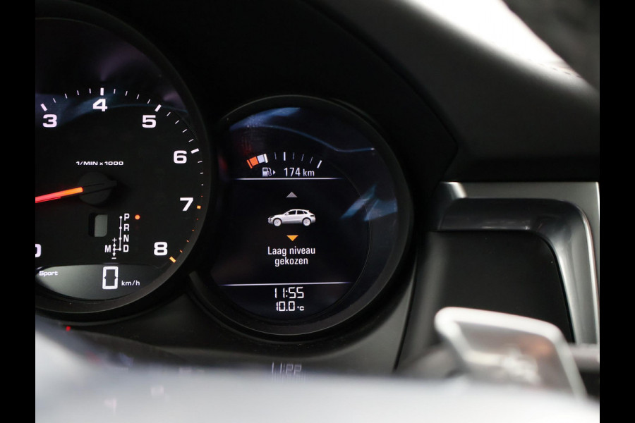 Porsche Macan 2.0 AUT. FACELIFT MODEL + PANORAMA | LUCHTVERING | 21 INCH | STOELVERW. V+A | CARRERAWIT METALLIC