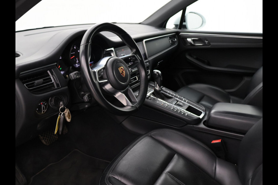 Porsche Macan 2.0 AUT. FACELIFT MODEL + PANORAMA | LUCHTVERING | 21 INCH | STOELVERW. V+A | CARRERAWIT METALLIC