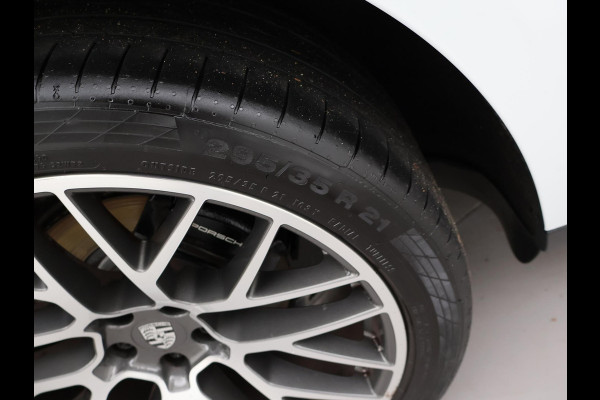 Porsche Macan 2.0 AUT. FACELIFT MODEL + PANORAMA | LUCHTVERING | 21 INCH | STOELVERW. V+A | CARRERAWIT METALLIC