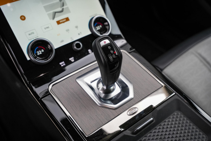 Land Rover Range Rover Evoque 2.0 P300 AWD R-Dynamic HSE Adapt. Cruise Virtual Dash Matrix LED Two Tone Leder Meridian Keyless