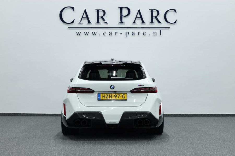 BMW 5 Serie Touring M5 727+PK BTW/M-PERFORMANCE CARBON/AKRAPOVIC/22" VOSSEN/BOWERS & WILKINS/PANO/HUD/ACC/ECC/FABRIEKSGARANTIE!