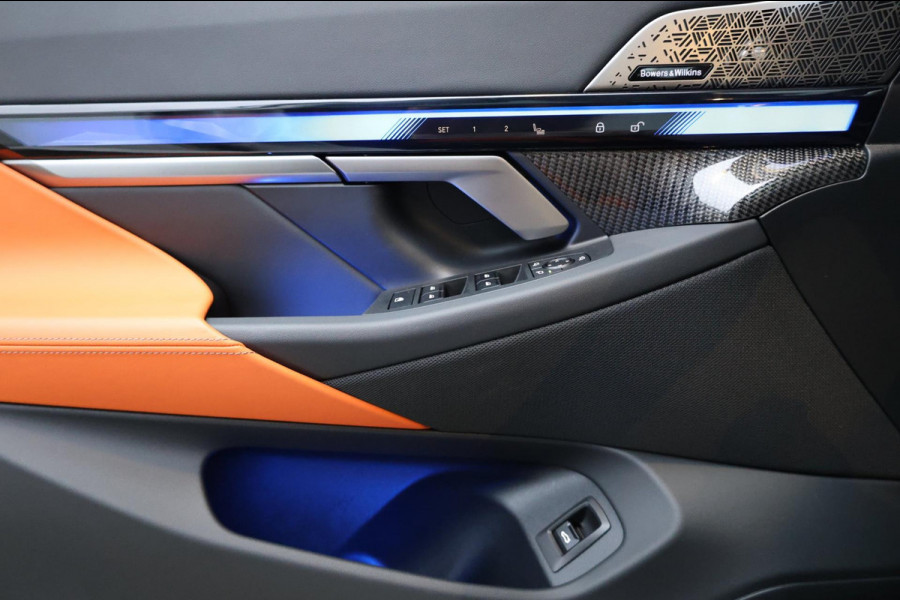 BMW 5 Serie Touring M5 727+PK BTW/M-PERFORMANCE CARBON/AKRAPOVIC/22" VOSSEN/BOWERS & WILKINS/PANO/HUD/ACC/ECC/FABRIEKSGARANTIE!