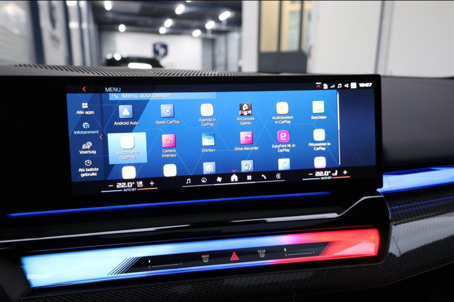 BMW 5 Serie Touring M5 727+PK BTW/M-PERFORMANCE CARBON/AKRAPOVIC/22" VOSSEN/BOWERS & WILKINS/PANO/HUD/ACC/ECC/FABRIEKSGARANTIE!