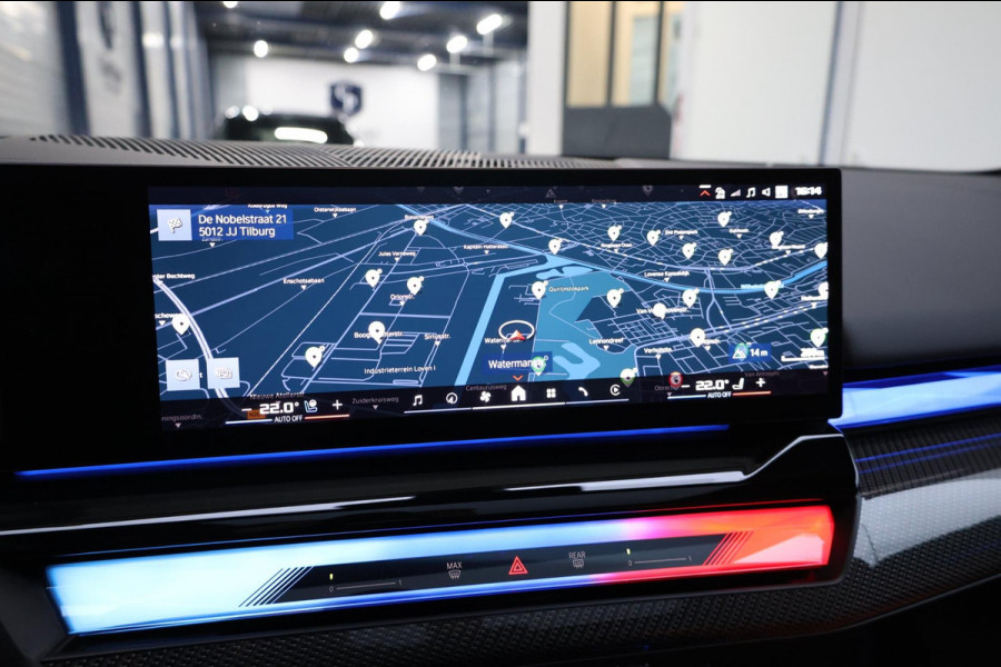 BMW 5 Serie Touring M5 727+PK BTW/M-PERFORMANCE CARBON/AKRAPOVIC/22" VOSSEN/BOWERS & WILKINS/PANO/HUD/ACC/ECC/FABRIEKSGARANTIE!