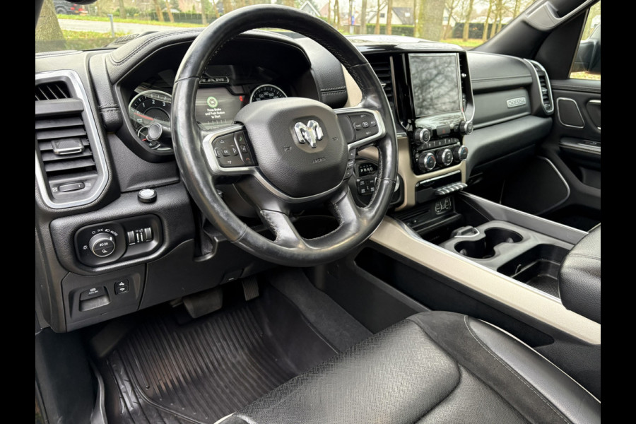 Dodge Ram 1500 5.7 V8 Laramie Night - PANO - LUCHTVERING - LPG - 22 inch - NL AUTO