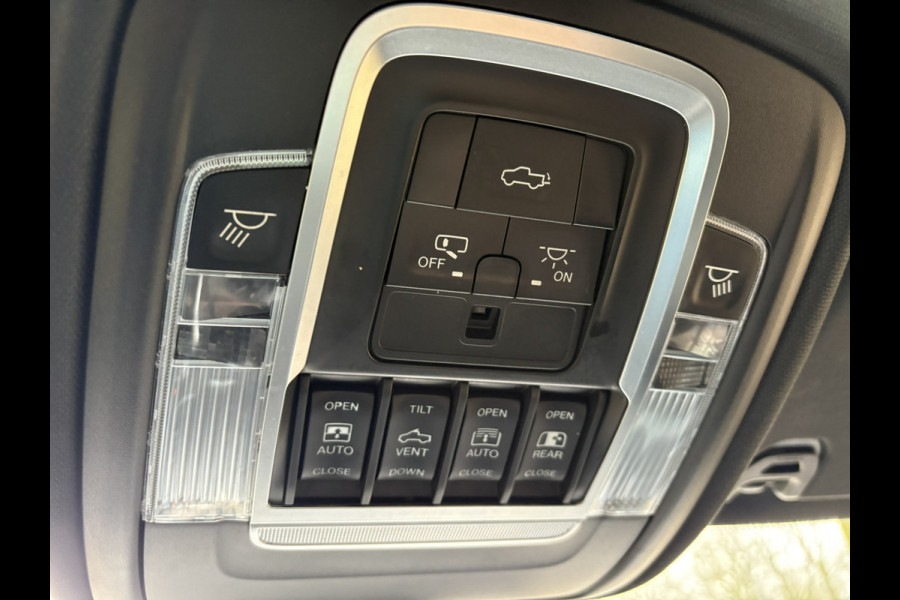 RAM 1500 5.7 V8 Laramie Night - PANO - LUCHTVERING - LPG - 22 inch - NL AUTO