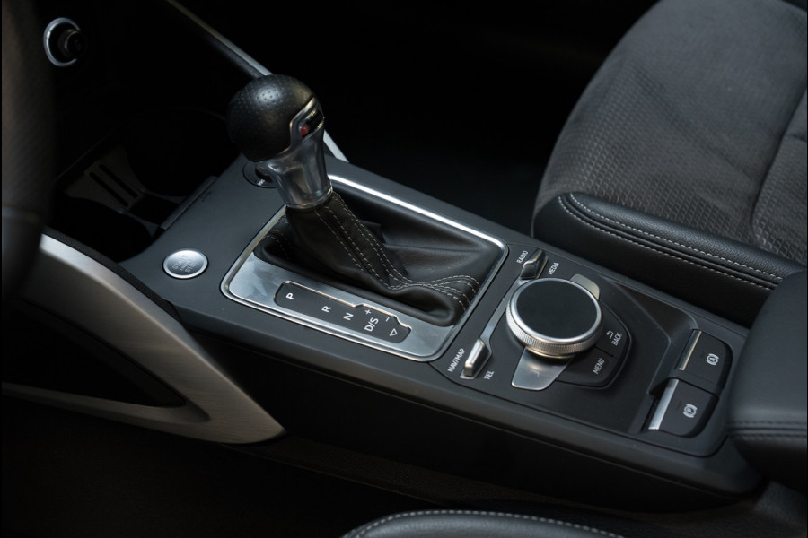 Audi Q2 2.0 TFSI quattro S-Line | Pano | Camera | Stoelverwarming | Dealer onderhouden