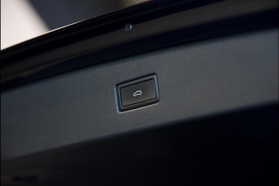 Volkswagen Tiguan 1.5 TSI R-Line Business+ 3x R-Line/Pano/Virtual/IQ Light/Leder/Sfeerverlichting/Keyless/APK/Bomvol!