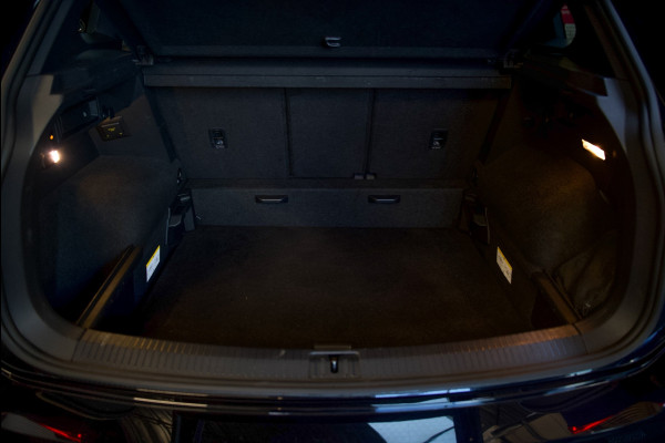 Volkswagen Tiguan 1.5 TSI R-Line Business+ 3x R-Line/Pano/Virtual/IQ Light/Leder/Sfeerverlichting/Keyless/APK/Bomvol!