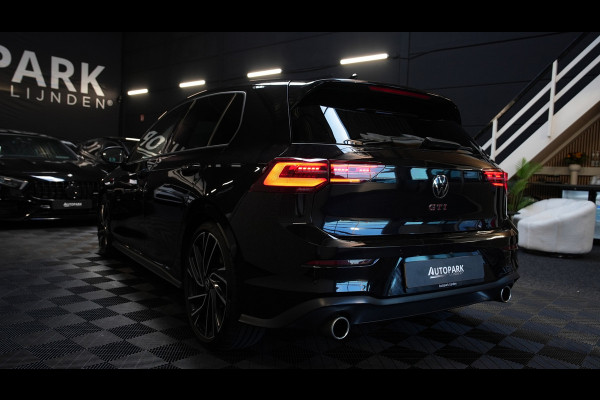 Volkswagen Golf 2.0 TSI GTI IQ LIGHTS/HARMAN KARDON/CARPLAY/BLINDSPOT/STOELVERWARMING/APK/245PK
