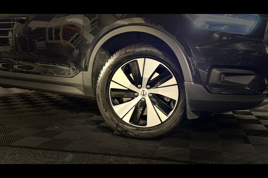 Volvo XC40 1.5 T4 Recharge | Trekhaak| Dodehoek |ACC | Carplay | Elektrische kofferklep| Camera achter