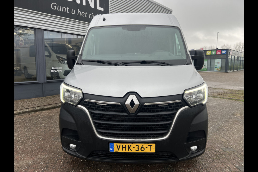 Renault Master T35 2.3 dCi 135 L2H2