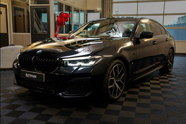 BMW 5 Serie 520i M-Sport PANO/HUD/360CAM/GARANTIE 2027/MEMORY/SFEERVERLICHTING/BOMVOL!