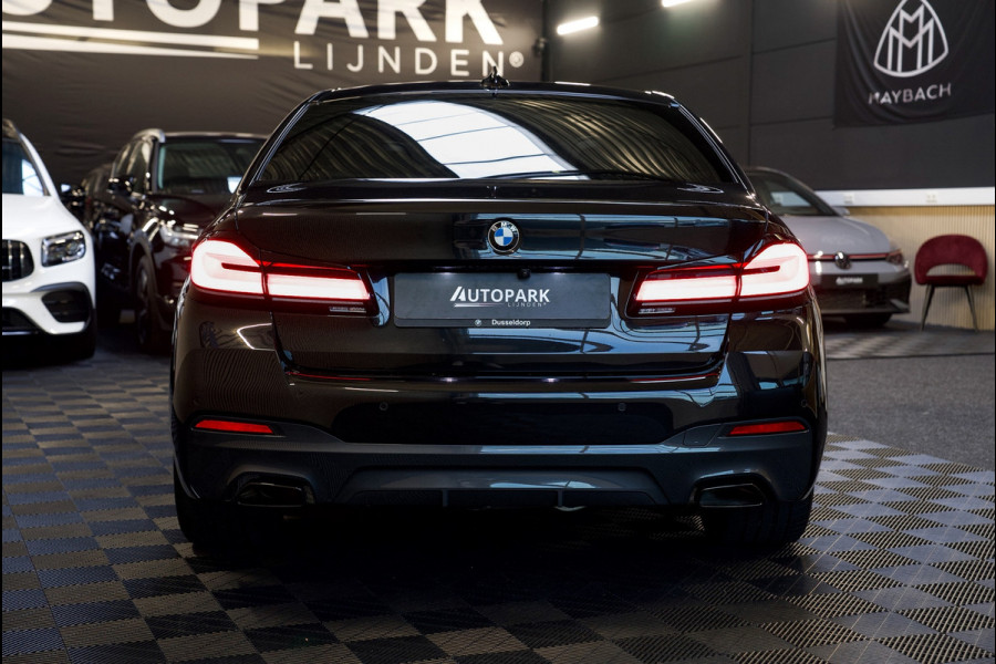 BMW 5 Serie 520i M-Sport PANO/HUD/360CAM/GARANTIE 2027/MEMORY/SFEERVERLICHTING/BOMVOL!