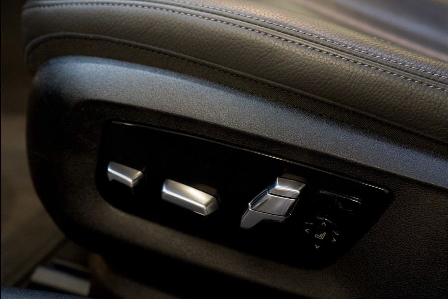 BMW 5 Serie 520i M-Sport PANO/HUD/360CAM/GARANTIE 2027/MEMORY/SFEERVERLICHTING/BOMVOL!