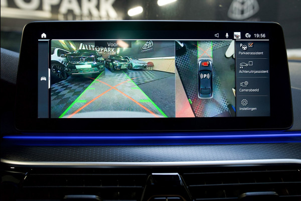 BMW 5 Serie 520i M-Sport PANO/HUD/360CAM/GARANTIE 2027/MEMORY/SFEERVERLICHTING/BOMVOL!
