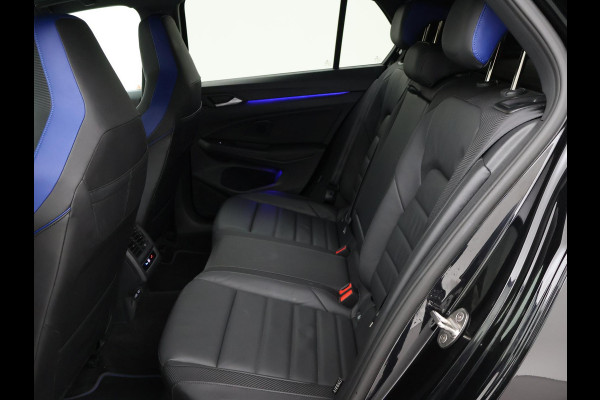 Volkswagen Golf R 2.0 TSI R 4MOTION 320 PK + AKRAPOVIC UITLAAT | PANORAMA | STOELVENTILATIE | HARMAN/KARDON | NAPPA LEDER
