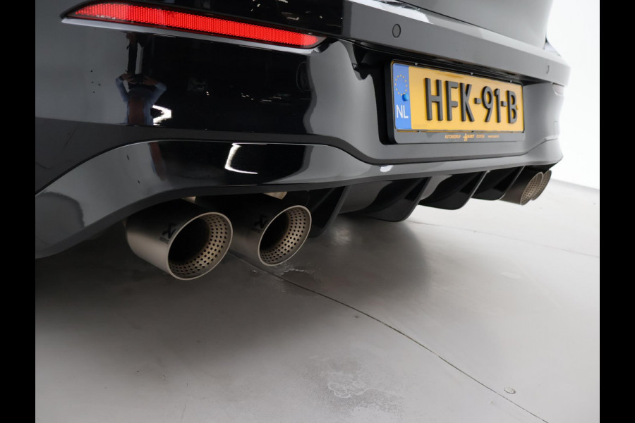 Volkswagen Golf R 2.0 TSI R 4MOTION 320 PK + AKRAPOVIC UITLAAT | PANORAMA | STOELVENTILATIE | HARMAN/KARDON | NAPPA LEDER