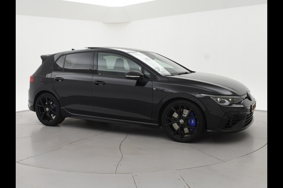 Volkswagen Golf R 2.0 TSI R 4MOTION 320 PK + AKRAPOVIC UITLAAT | PANORAMA | STOELVENTILATIE | HARMAN/KARDON | NAPPA LEDER