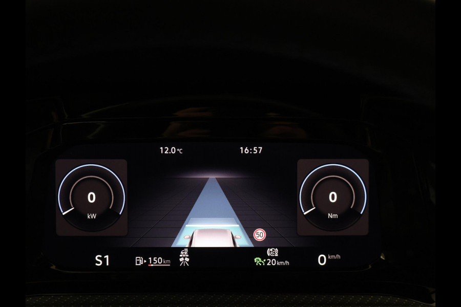 Volkswagen Golf R 2.0 TSI R 4MOTION 320 PK + AKRAPOVIC UITLAAT | PANORAMA | STOELVENTILATIE | HARMAN/KARDON | NAPPA LEDER