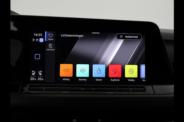 Volkswagen Golf R 2.0 TSI R 4MOTION 320 PK + AKRAPOVIC UITLAAT | PANORAMA | STOELVENTILATIE | HARMAN/KARDON | NAPPA LEDER