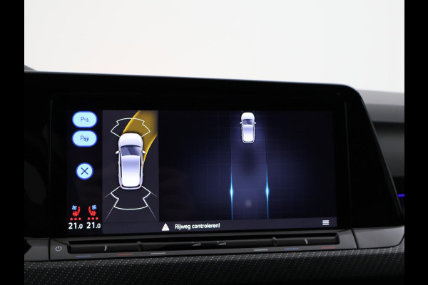 Volkswagen Golf R 2.0 TSI R 4MOTION 320 PK + AKRAPOVIC UITLAAT | PANORAMA | STOELVENTILATIE | HARMAN/KARDON | NAPPA LEDER