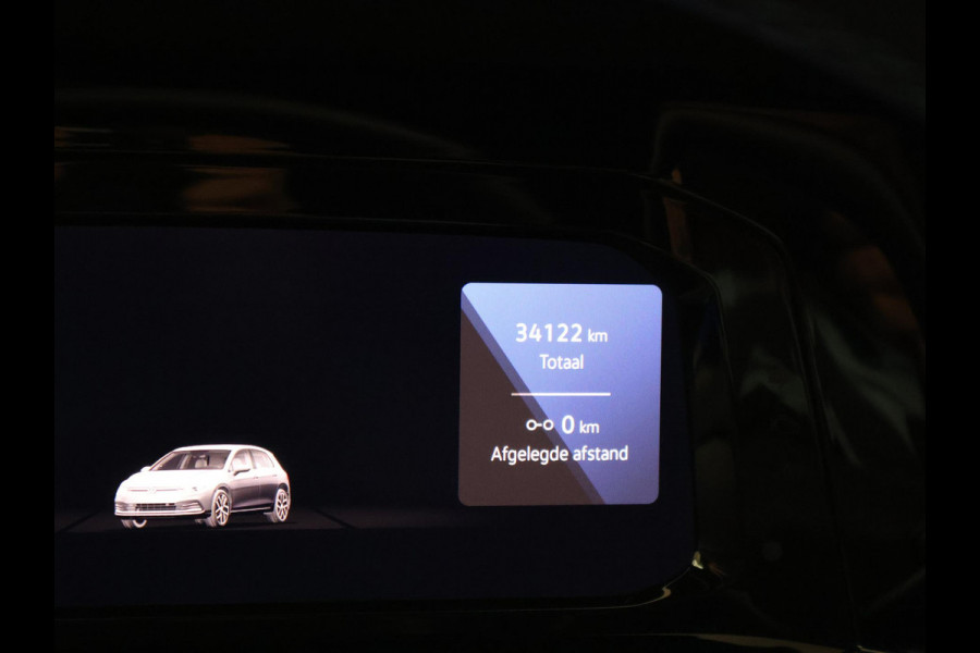 Volkswagen Golf R 2.0 TSI R 4MOTION 320 PK + AKRAPOVIC UITLAAT | PANORAMA | STOELVENTILATIE | HARMAN/KARDON | NAPPA LEDER