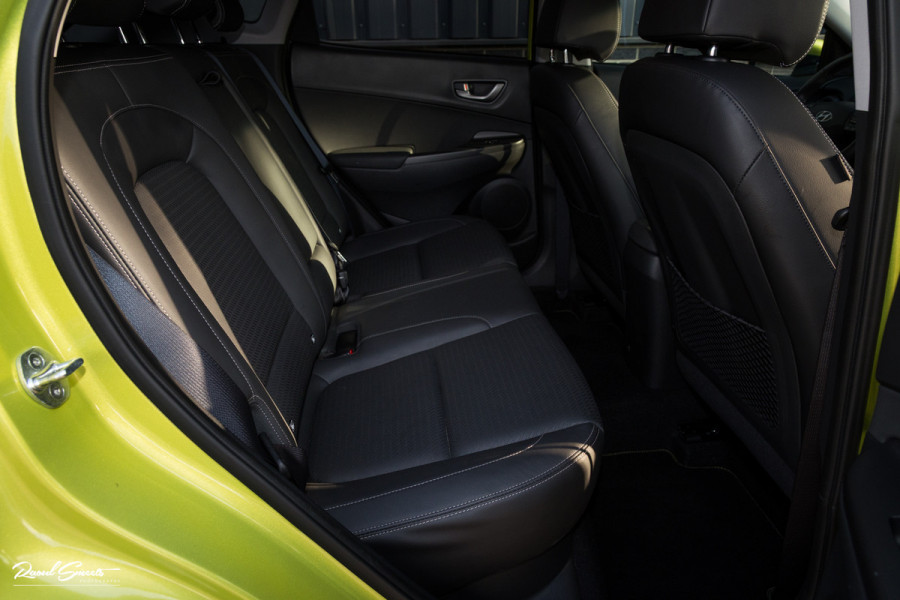 Hyundai Kona 1.6 T-GDI 4WD Premium | Trekhaak | Keyless | Primium audio | Blis | Apple carplay |