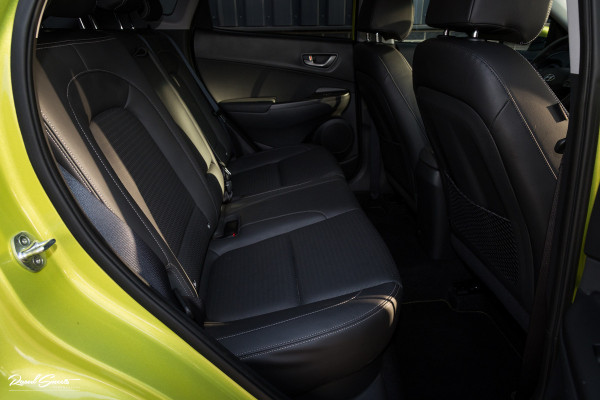 Hyundai Kona 1.6 T-GDI 4WD Premium | Trekhaak | Keyless | Primium audio | Blis | Apple carplay |