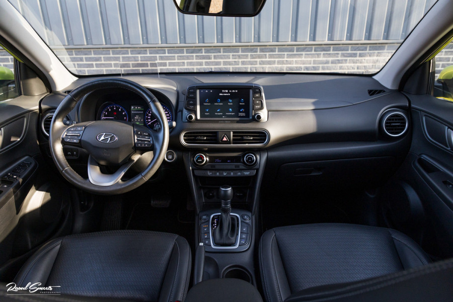 Hyundai Kona 1.6 T-GDI 4WD Premium | Trekhaak | Keyless | Primium audio | Blis | Apple carplay |