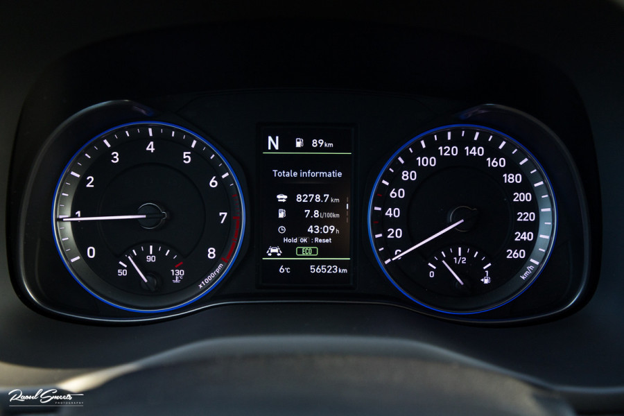 Hyundai Kona 1.6 T-GDI 4WD Premium | Trekhaak | Keyless | Primium audio | Blis | Apple carplay |