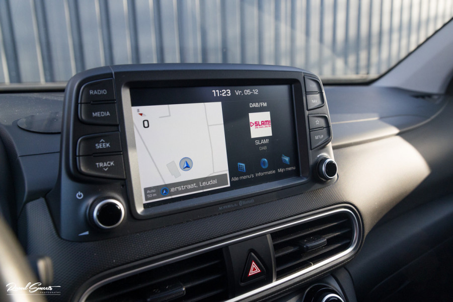 Hyundai Kona 1.6 T-GDI 4WD Premium | Trekhaak | Keyless | Primium audio | Blis | Apple carplay |