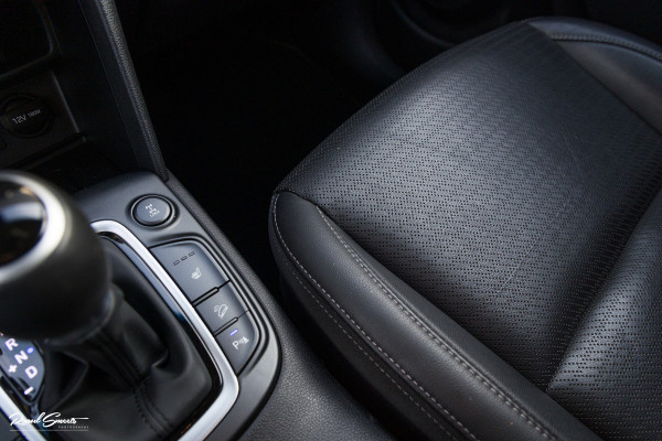 Hyundai Kona 1.6 T-GDI 4WD Premium | Trekhaak | Keyless | Primium audio | Blis | Apple carplay |