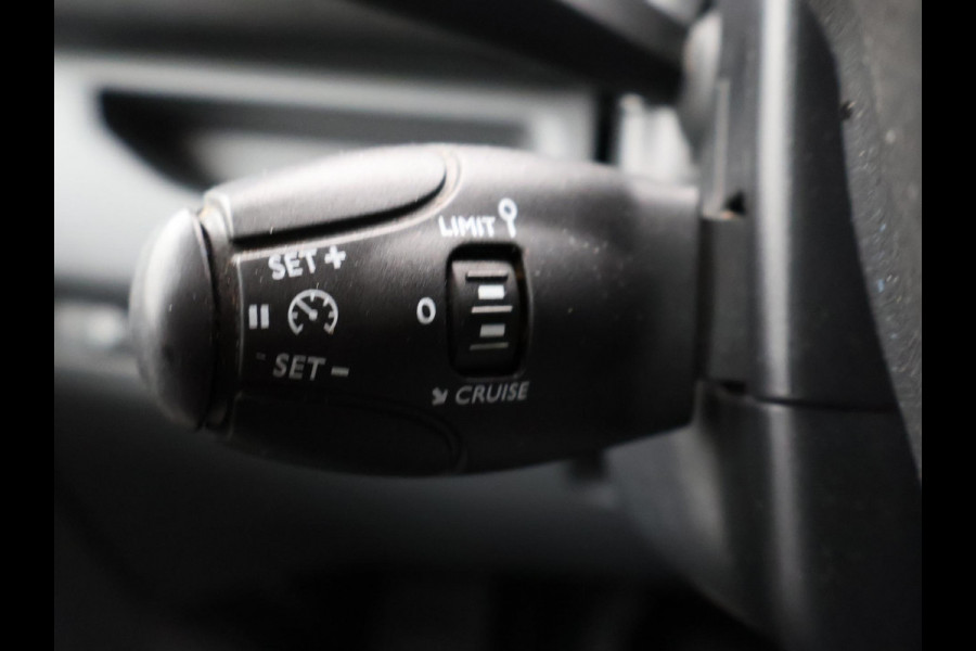 Peugeot Expert 231S 2.0 BlueHDI 120 PK PREMIUM + APPLE CARPLAY | TREKHAAK 2500 KG | NAVIGATIE | CRUISE CONTROL