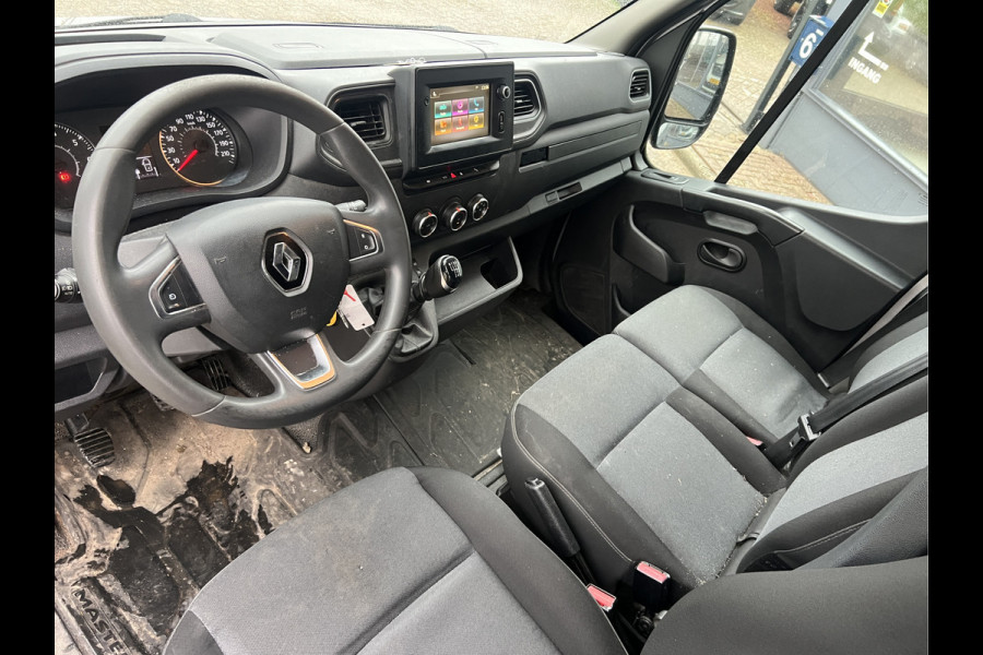 Renault Master T35 2.3 dCi 135 L2H2