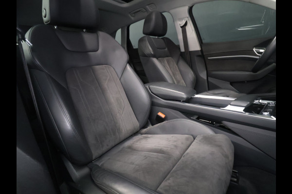 Audi e-tron 55 quattro Business edition Plus 95 kWh [TREKHAAK AFNEEMBAAR, LUCHTVERING, SCHUIFKANTELDAK, MEMORY SEATS, APPLE CARPLAY, ANDROID, SPORTSTOELEN, ADAPTIVE CRUISE, PDC V+A, STOELVERWARMING, NIEUWSTAAT]